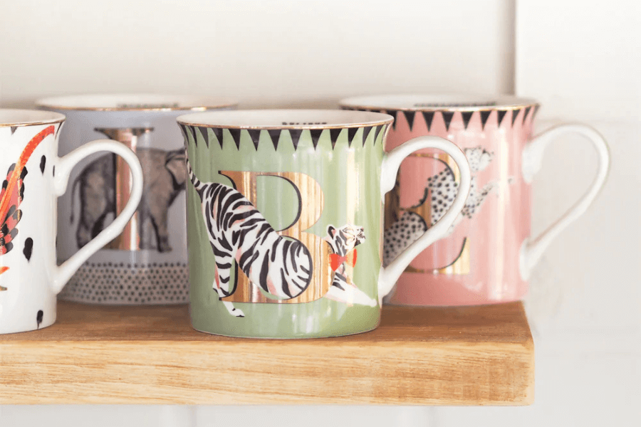 Kubek z literą - pomysł na dedykowany prezent