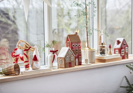 Ceramiczne domki we wnętrzu