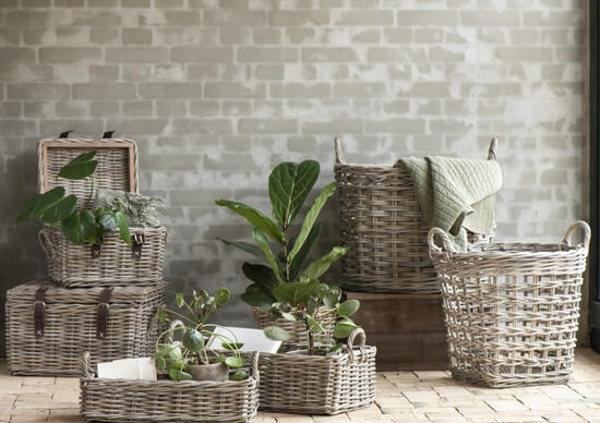 Kosze wiklinowe do nowego miejsca zamieszkania