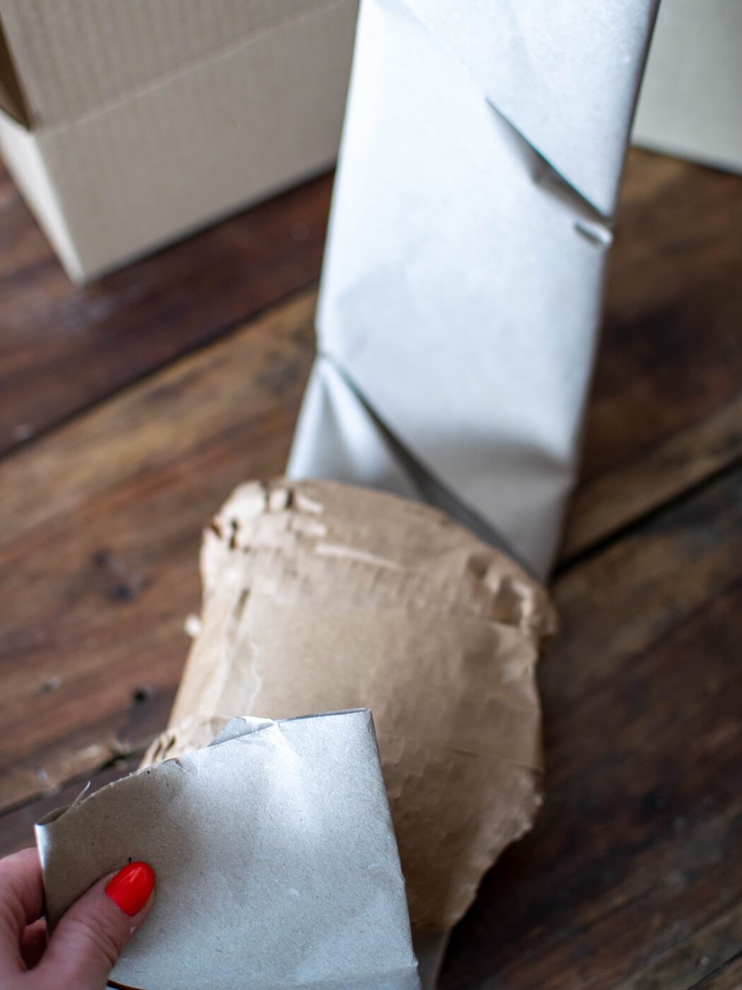 przebieg procesu pakowania porcelany