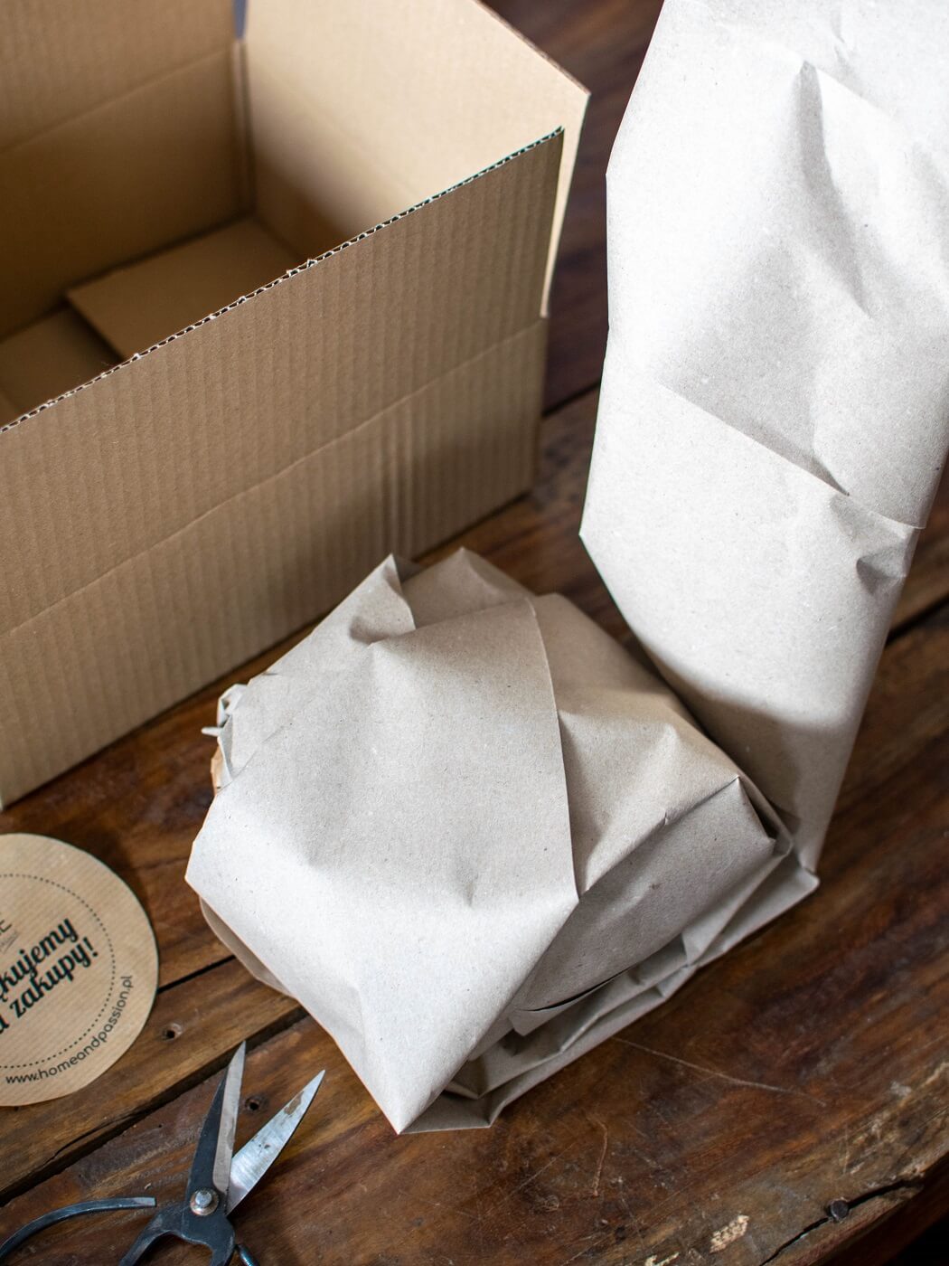 Przybory do pakowania paczki